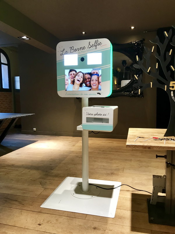 Borne Selfie du pays salonais