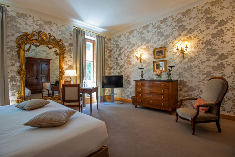 Hotel-Chateau-des-Alpilles-03