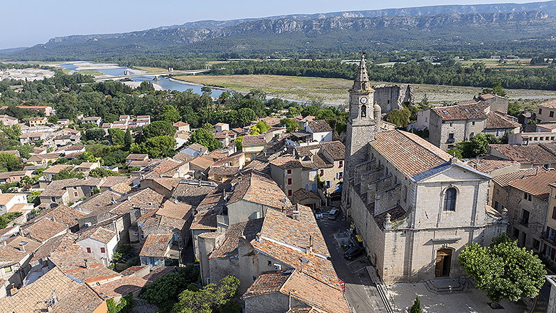 mallemort-provence-cintas-flores