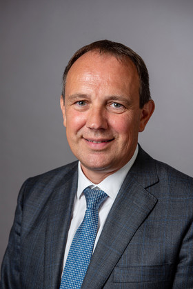 Portrait de Mr Nicolas Isnard, Maire de Salon de Provence, vice-Président de la Région Sud en charge de la Formation professionnelle et de la politique de l’emploi