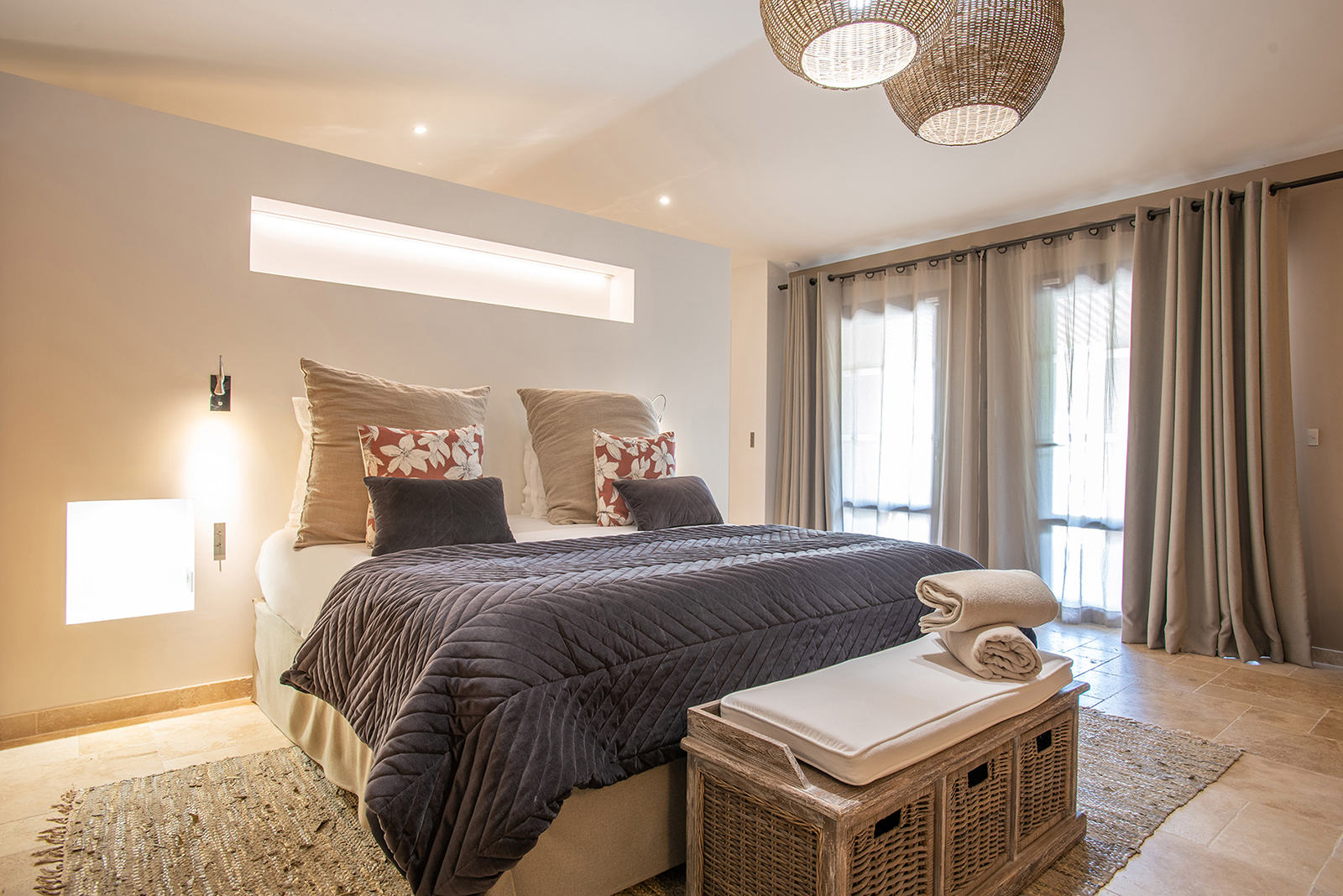 Photographie de chambre, Domaine La Pierre Blanche, Eygalières.