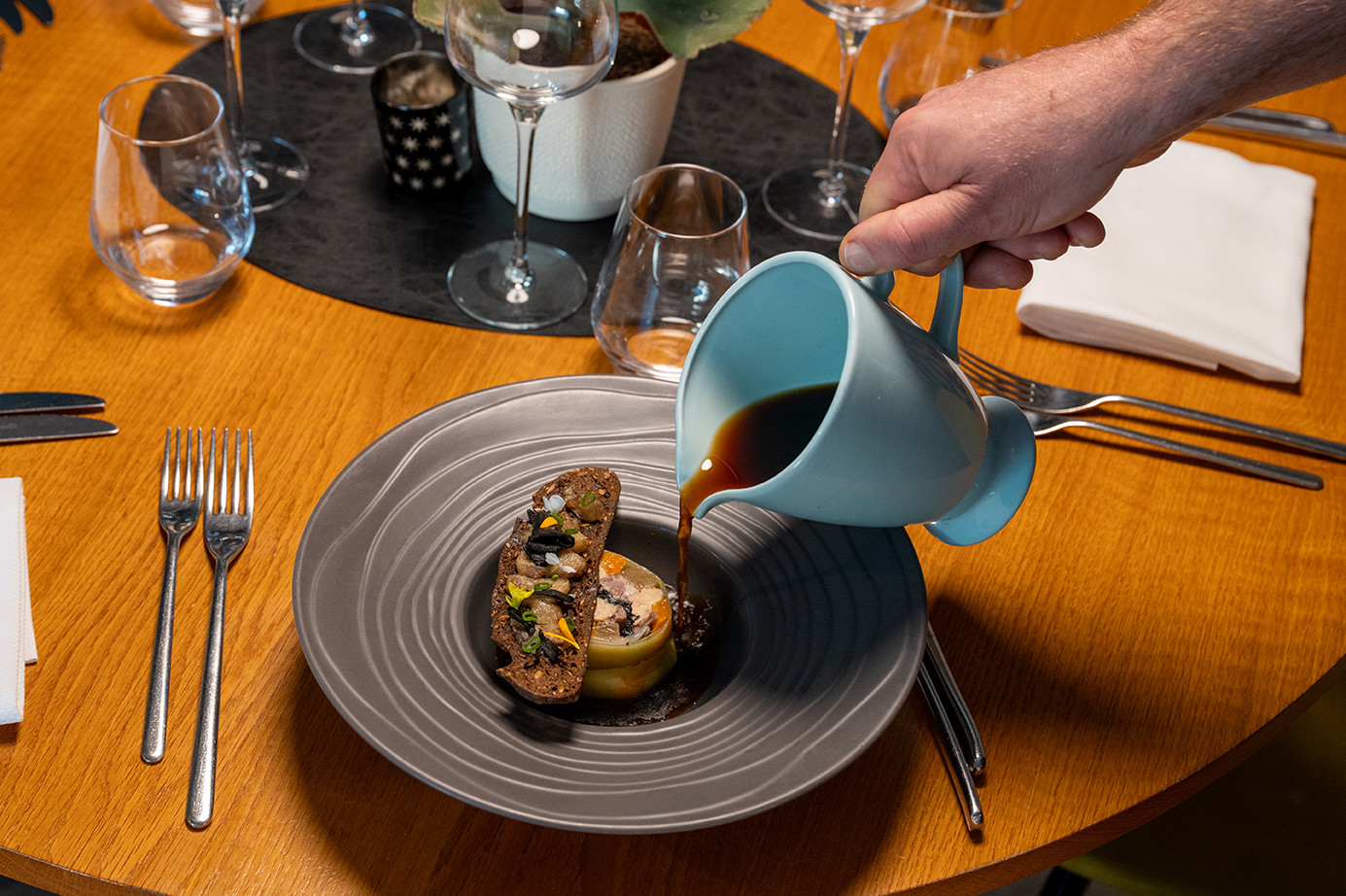 Le plat du chef Jérôme Campanelli, restaurant Au fil du Temps à Pernes-les-Fontaines pour Vaucluse le Mag.